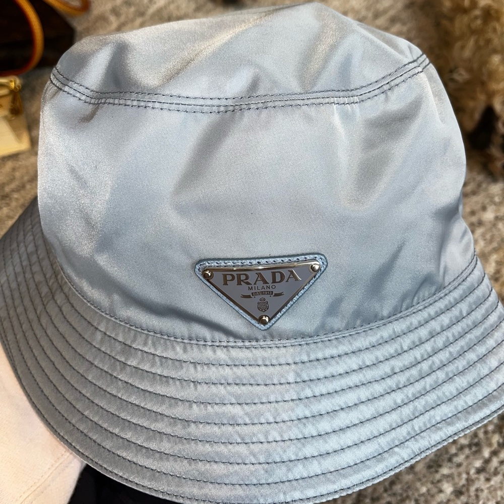 Re-Nylon bucket hat in astral blue